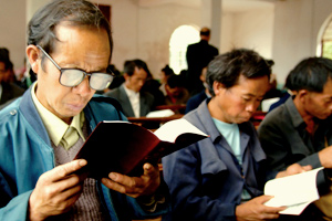 Scripture portions distributed to the homeless