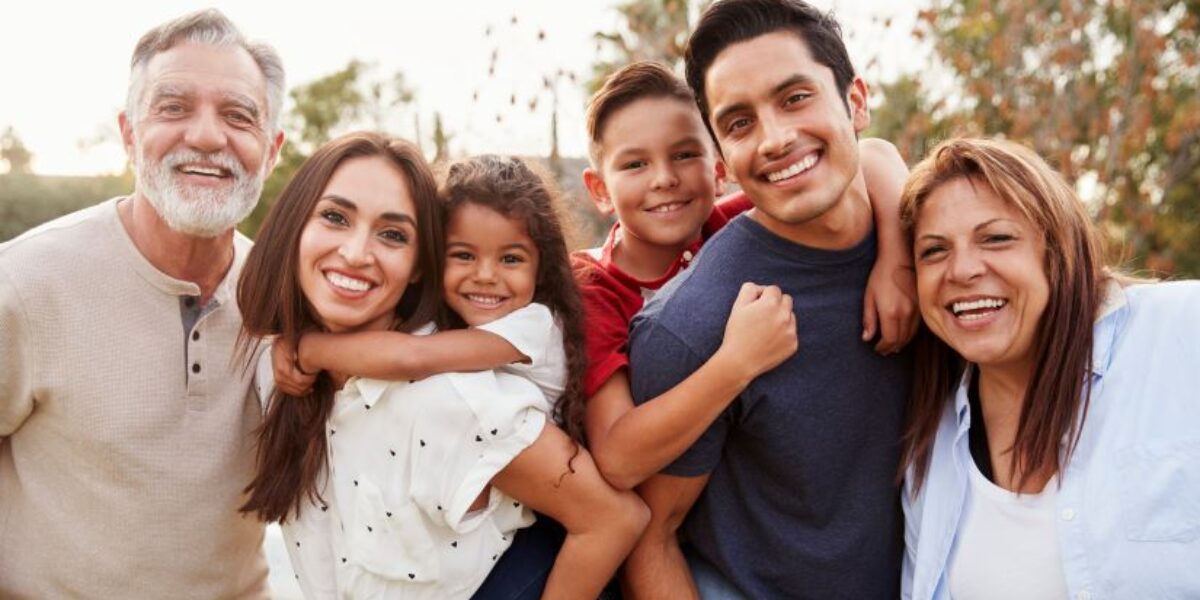 092021_3_Ways_to_Pray_This_Hispanic_Heritage_Month_CorpBlog