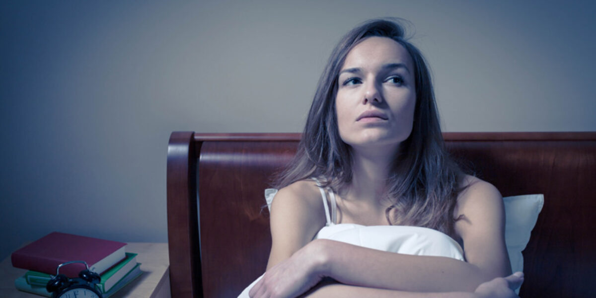 5 Bible Verses to Pray When You Go to Bed Worried