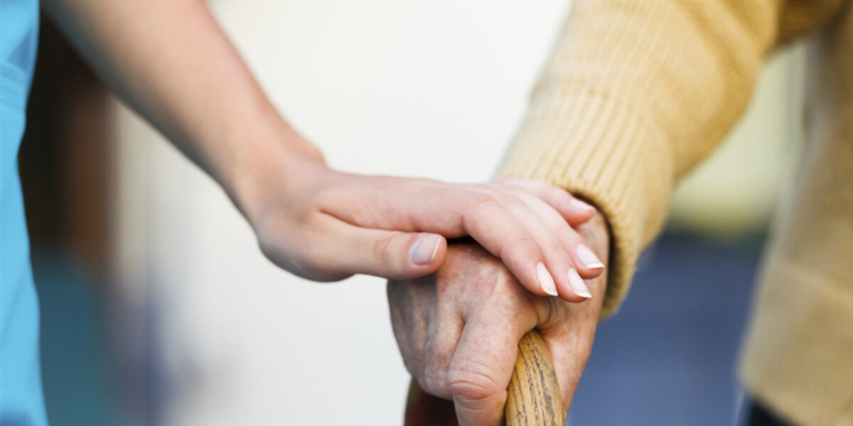 5 Psalms to Encourage People Who Care for an Aging Loved One
