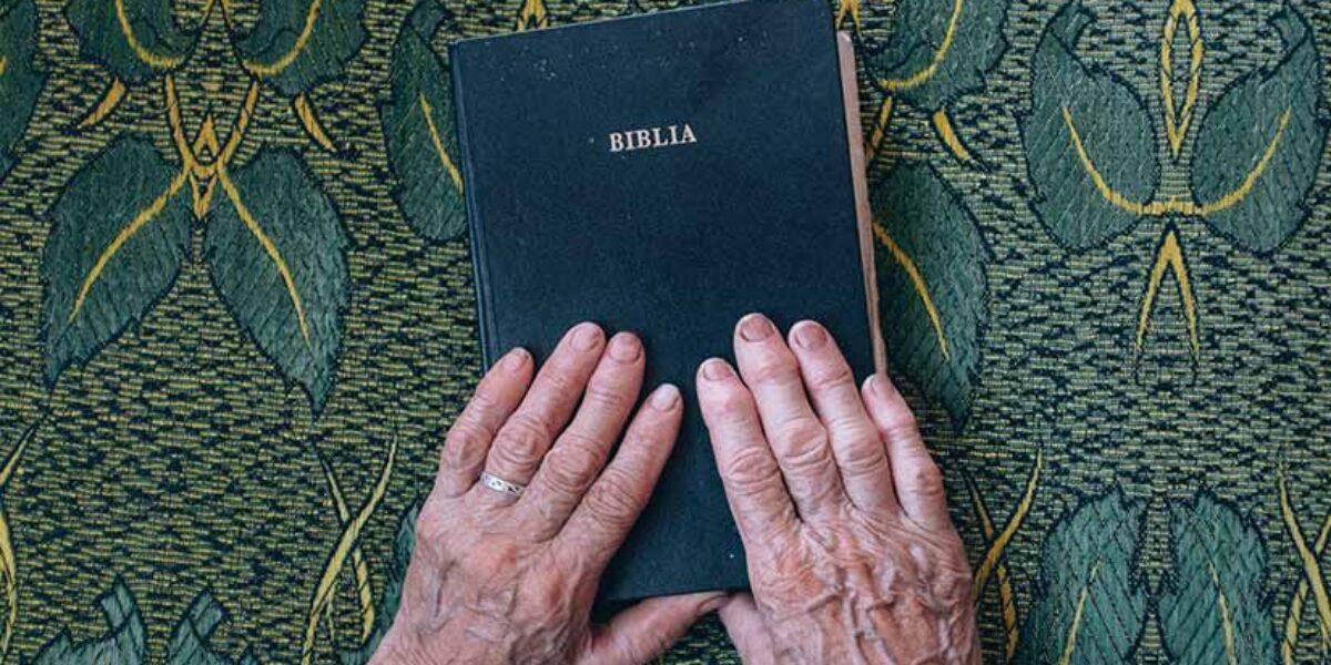 Cómo debemos escuchar y leer la Palabra de Dios