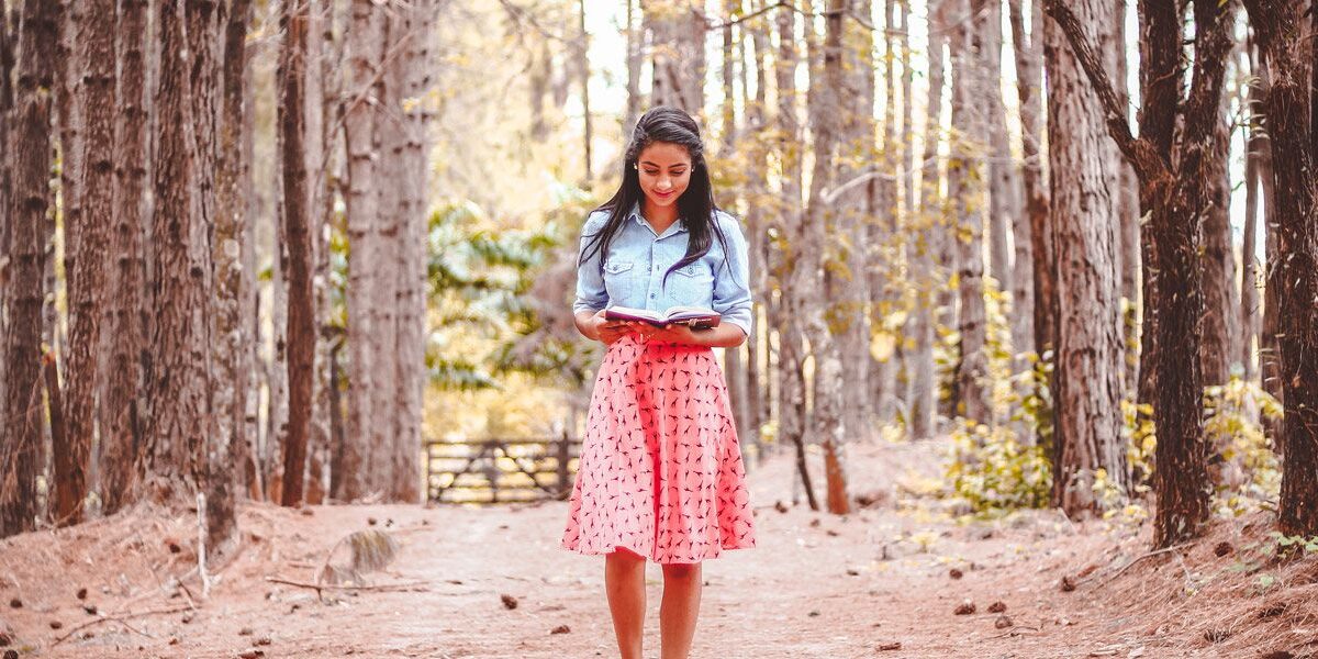 Discovering My Mother’s Courage in the Stories of Scripture