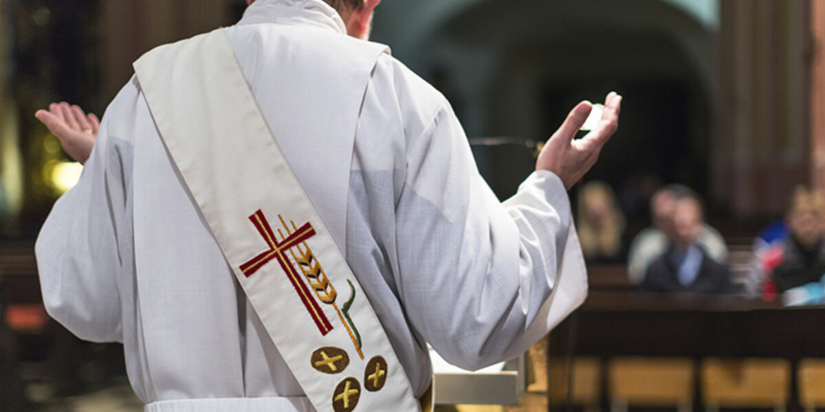 people-of-the-word-how-catholics-read-the-bible-world-meeting-of-families-pope-francis-philadelphia-scripture-american-bible-society-leaders-leadership-blog-protestant-bible-reading