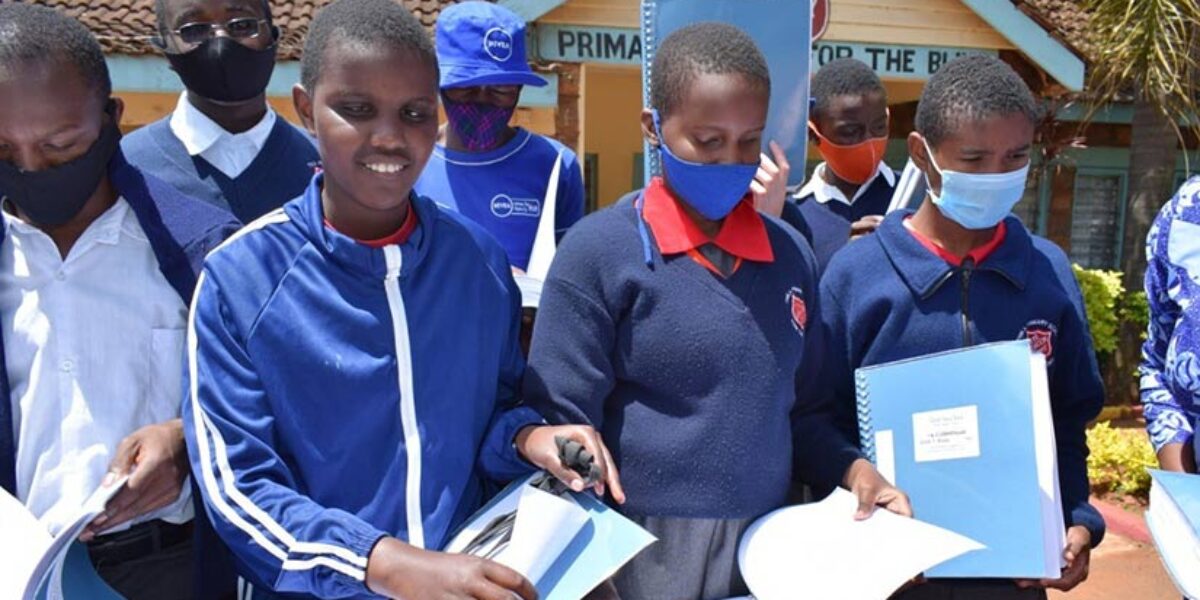 praise-god-blind-students-in-kenya-receive-their-first-bible-american-bible-society-prayer-blog