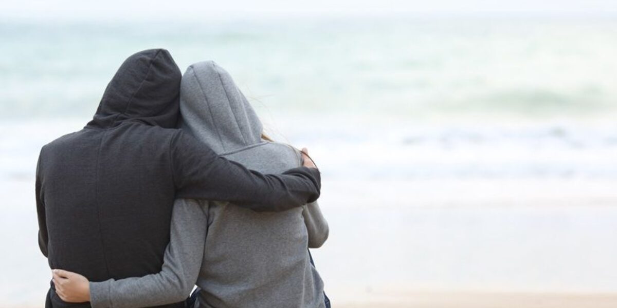3 Verses to Help You Love Friends Who Let You Down