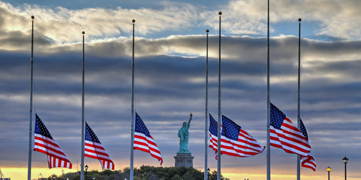 remembering-the-fallen-on-9-11-september-11-patriot-day-pentagon-twin-towers-new-york-dc-us-flag-half-staff-prayer-pray-psalm-american-bible-society-news-blog