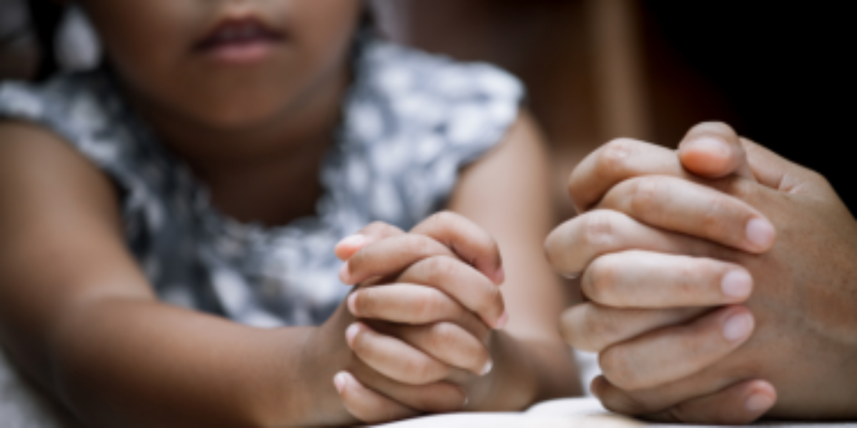 study-finds-majority-of-americans-report-same-faith-as-their-mother